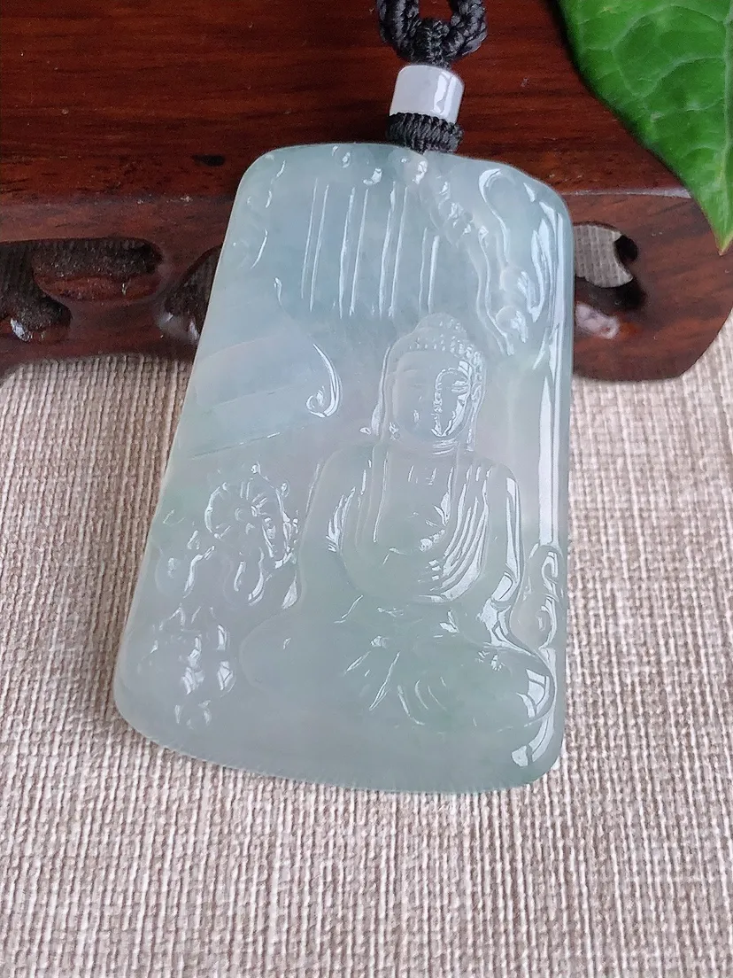 天然A货翡翠晴水大日如来吊坠尺寸56.3×37.4×5.5m量28.89g 0506