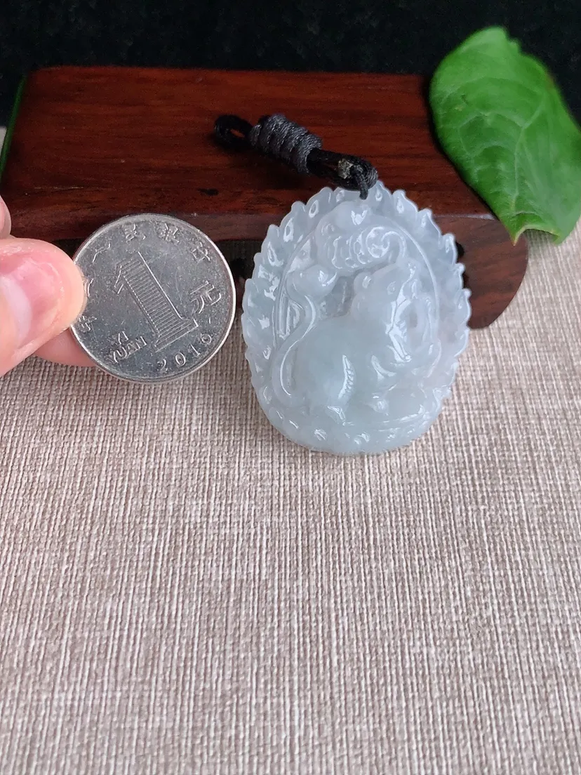 天然A货翡翠白月光一刀切生肖鼠吊坠尺寸42.4×34.2×5.7m量14.10g 0507