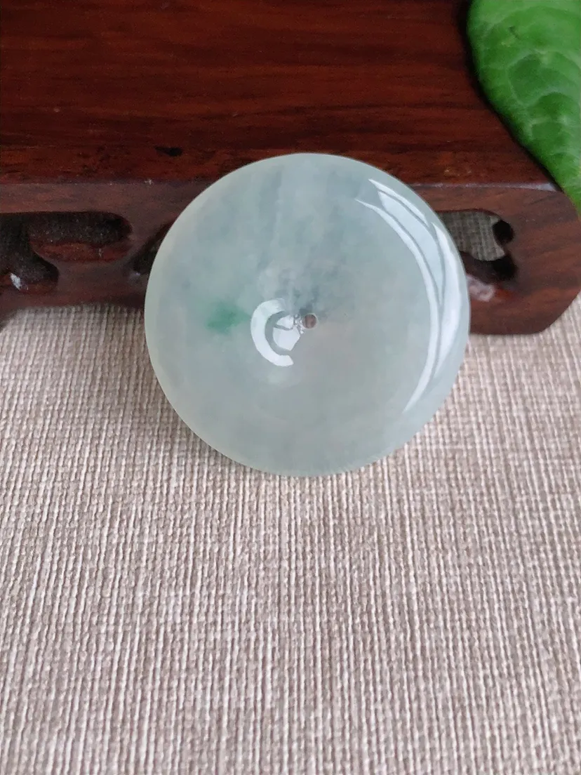 天然A货翡翠飘花大平安扣吊坠尺寸36×5.3m量15.14g 0507