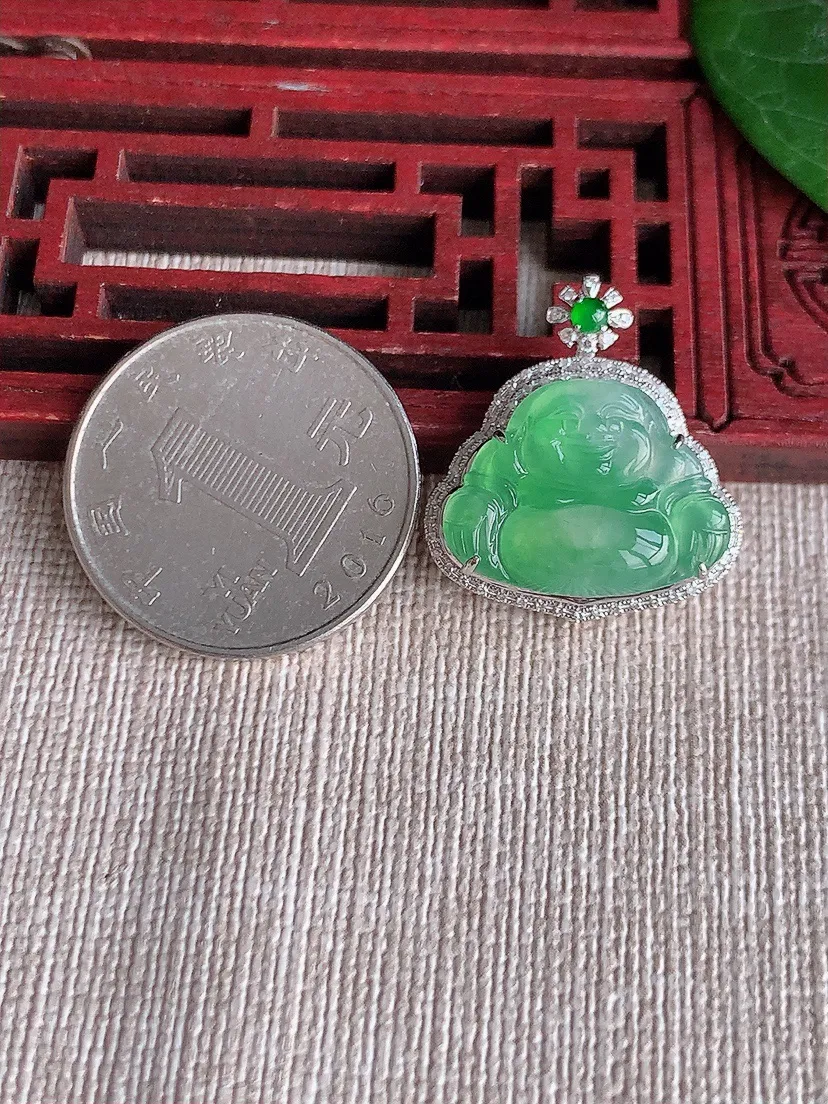 天然A货翡翠18K金伴甜绿佛公吊坠尺寸24.4×22×8裸石14.6×19.5m量3.88g 0506