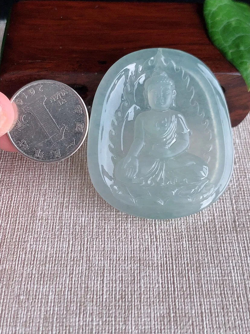 天然A货翡翠晴水大日如来吊坠尺寸52×44.4×6m量26.28g 0506