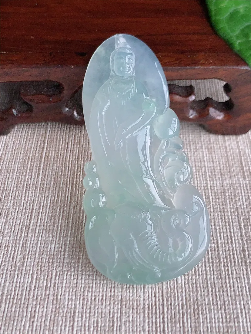 天然A货翡翠晴水普贤菩萨吊坠尺寸61.7×29.4×5.4m量16.40g 0506