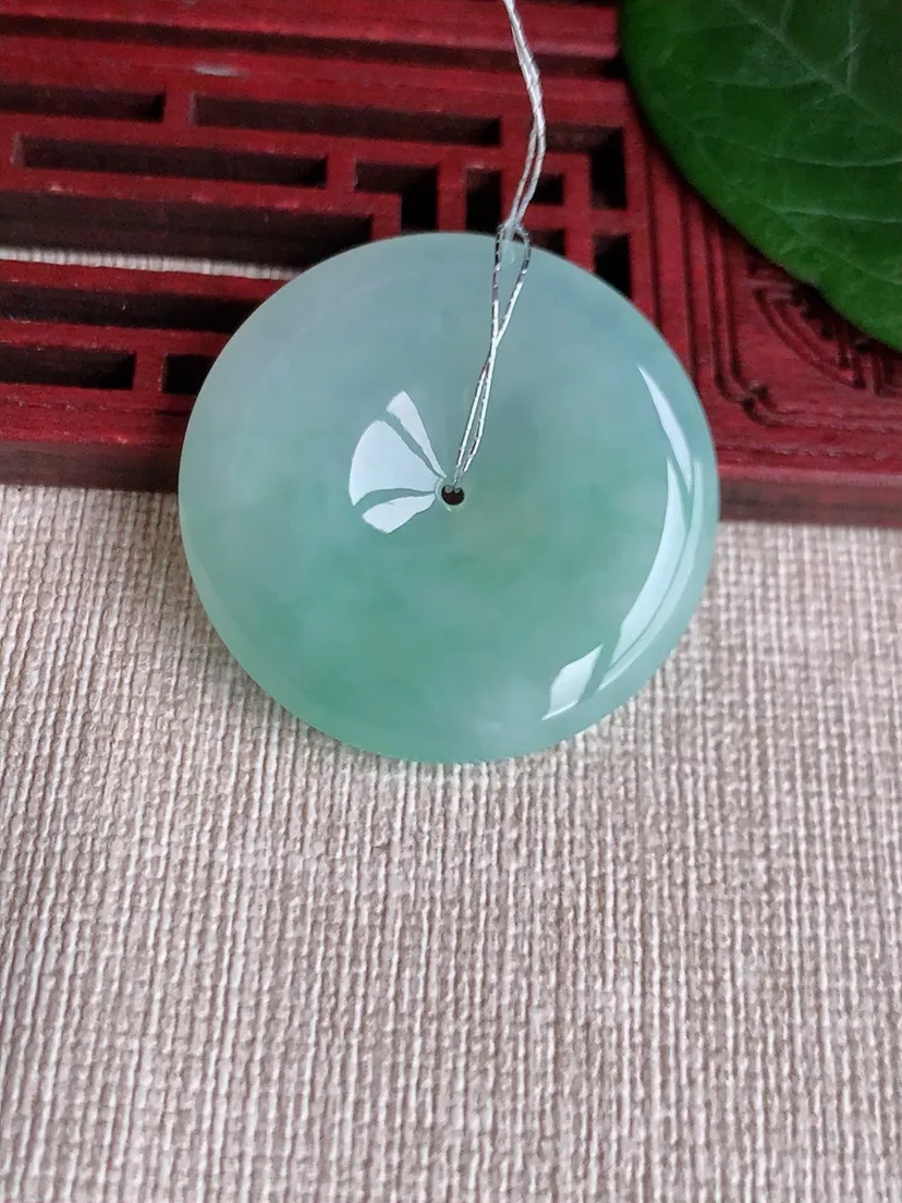 天然A货翡翠晴绿平安扣吊坠 尺寸33×6m量14.59g 0507
