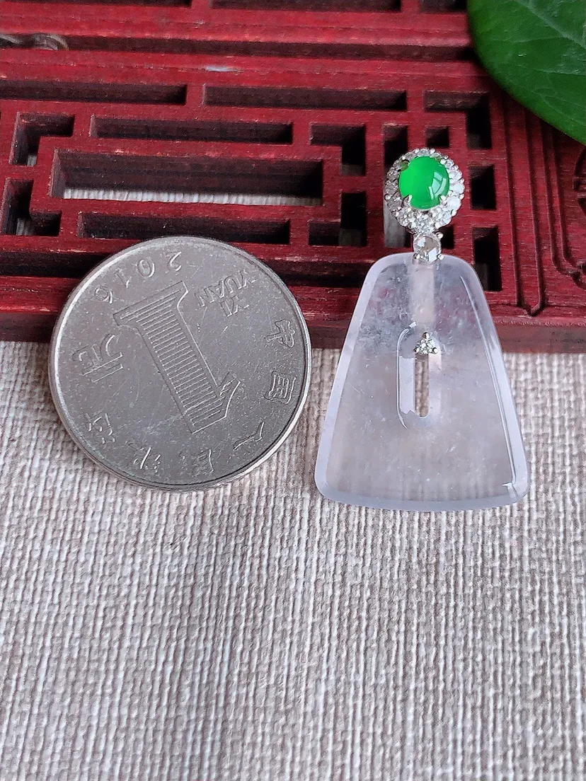 天然A货翡翠18K金伴白月光平安环吊坠尺寸34.5×24×20×3m量4.67g 0508