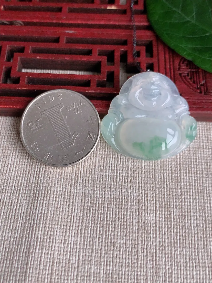 天然A货翡翠飘花佛公吊坠尺寸28.2×30.3×5.8m量7.46g 0507