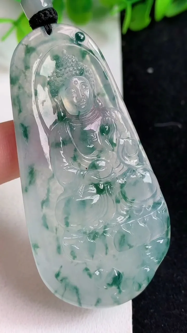 天然A货翡翠飘花阿弥陀佛吊坠，尺寸67.5-33-6，重量:27.61g
5月9日