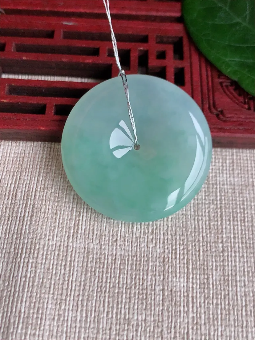 天然A货翡翠晴绿平安扣吊坠 尺寸33×6m量14.59g 0507