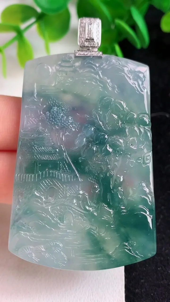 天然A货翡翠山水牌吊坠，尺寸56.4-36.8-5.3，重量:30.89g
5月9日