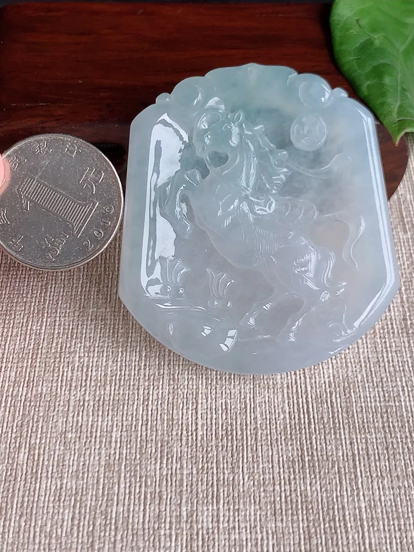 天然A货翡翠白月光生肖马马上有钱吊坠尺寸56.7×50.4×5.7m量36.38g 0509
