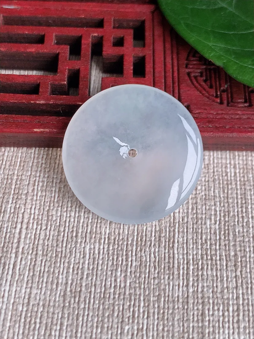 天然A货翡翠白月光平安扣吊坠尺寸26.2×4.4m量6.66g 0509