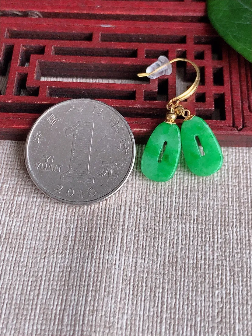 天然A货翡翠18K金镶嵌满绿平安环耳坠尺寸12.7×8×2mm 重量1.57g 0509