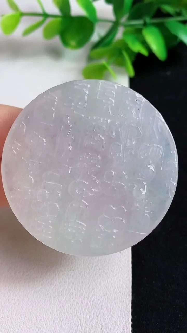 天然A货翡翠白冰佛头吊坠，尺寸51-6.4，重量:32.66g
5月10日