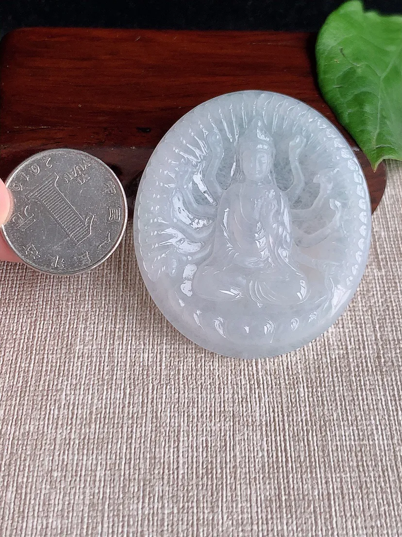 天然A货翡翠白月光千手观音吊坠尺寸52.6×46.6×5.7m量26.80g 0509