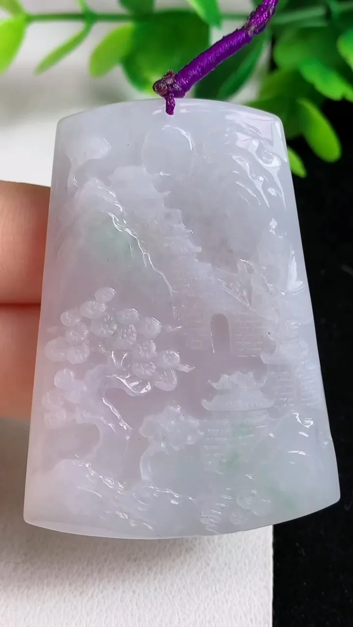 天然A货翡翠山水牌吊坠，尺寸54-38-6，重量:29.65g
5月10日
