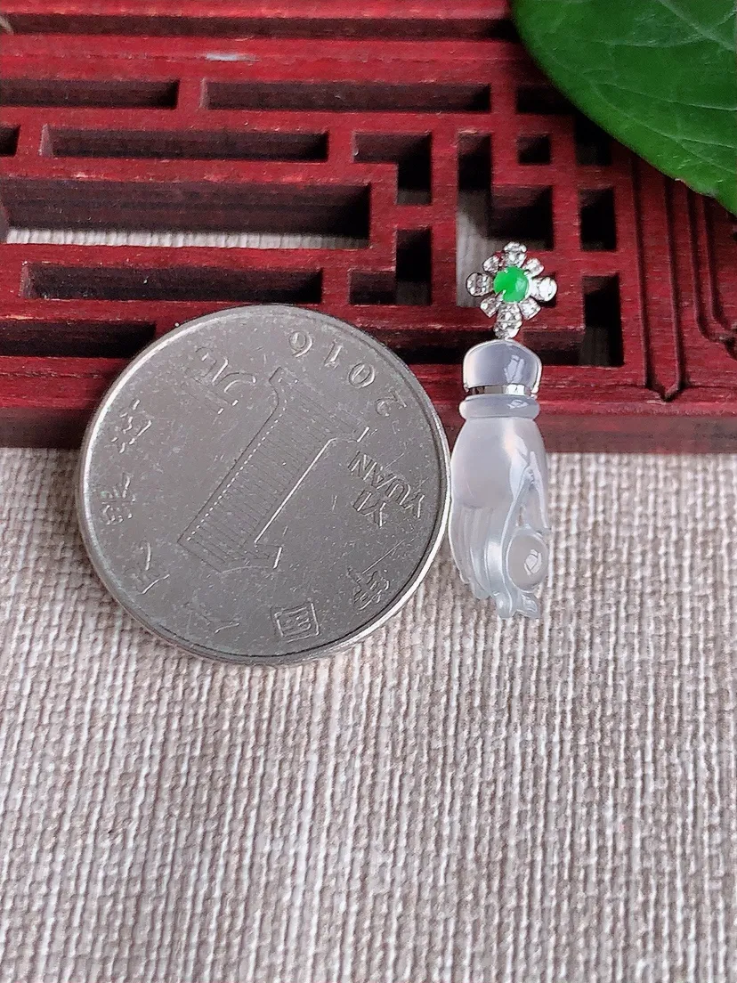 天然A货翡翠18K白月光掌上明珠吊坠尺寸25.3×18.2×6.7×3.6m量1.03g 0509