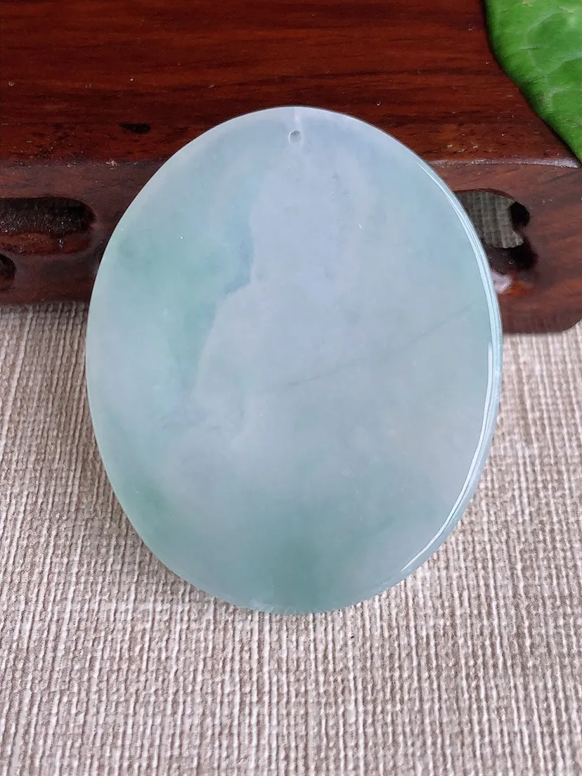 天然A货翡翠晴水一刀切虚空藏菩萨吊坠尺寸47.3×38.8×5.7m量21.21g 0511