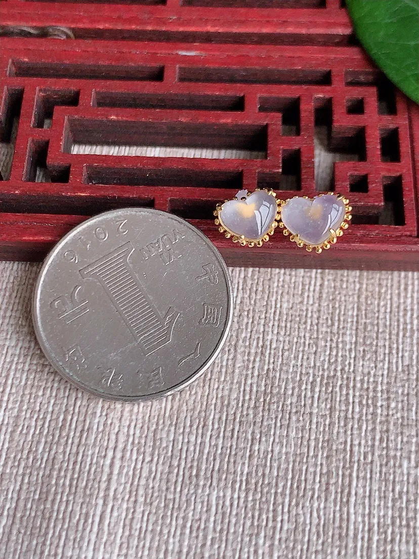 天然A货翡翠18K金镶嵌白月光爱心耳钉 尺寸6.2×7.7mm 重量1.30g 0511
