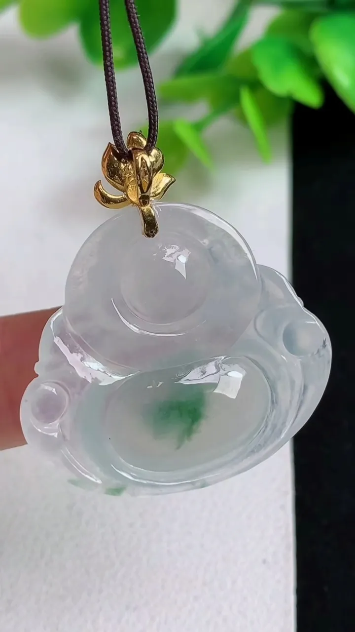 天然A货翡翠飘花佛公吊坠，尺寸26.7-31-5.3，重量:7.00g
5月11日