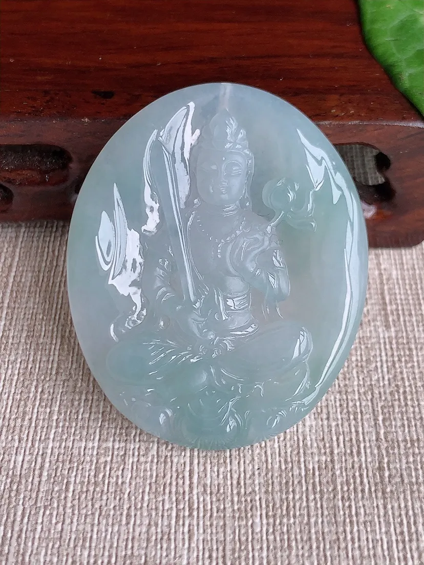 天然A货翡翠晴水一刀切虚空藏菩萨吊坠尺寸47.3×38.8×5.7m量21.21g 0511