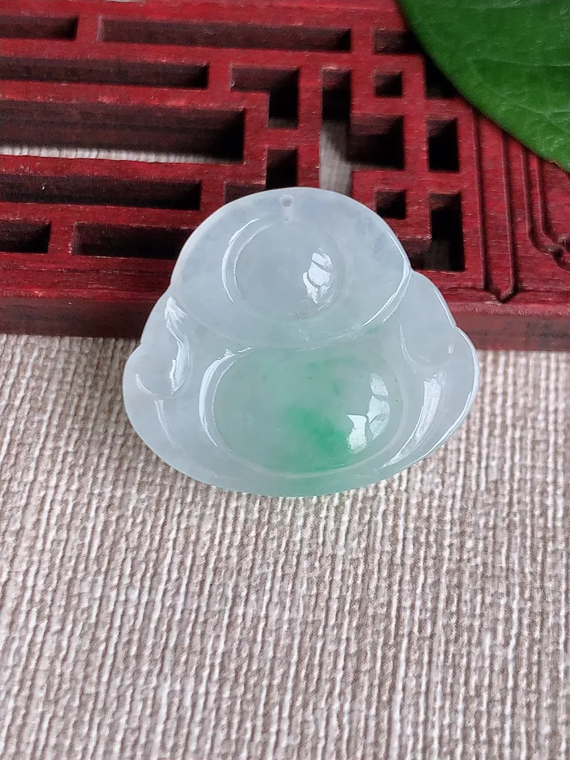 天然A货翡翠飘绿佛公吊坠尺寸22.3×25.7×6.4m量6.00g 0511