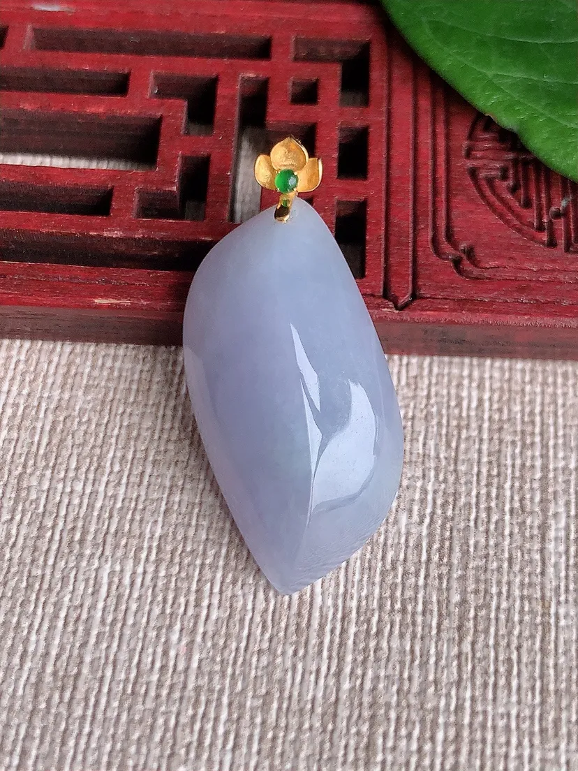 天然A货翡翠18K金扣头紫罗兰随形吊坠尺寸30.2×15×9.2m量6.20g 0511