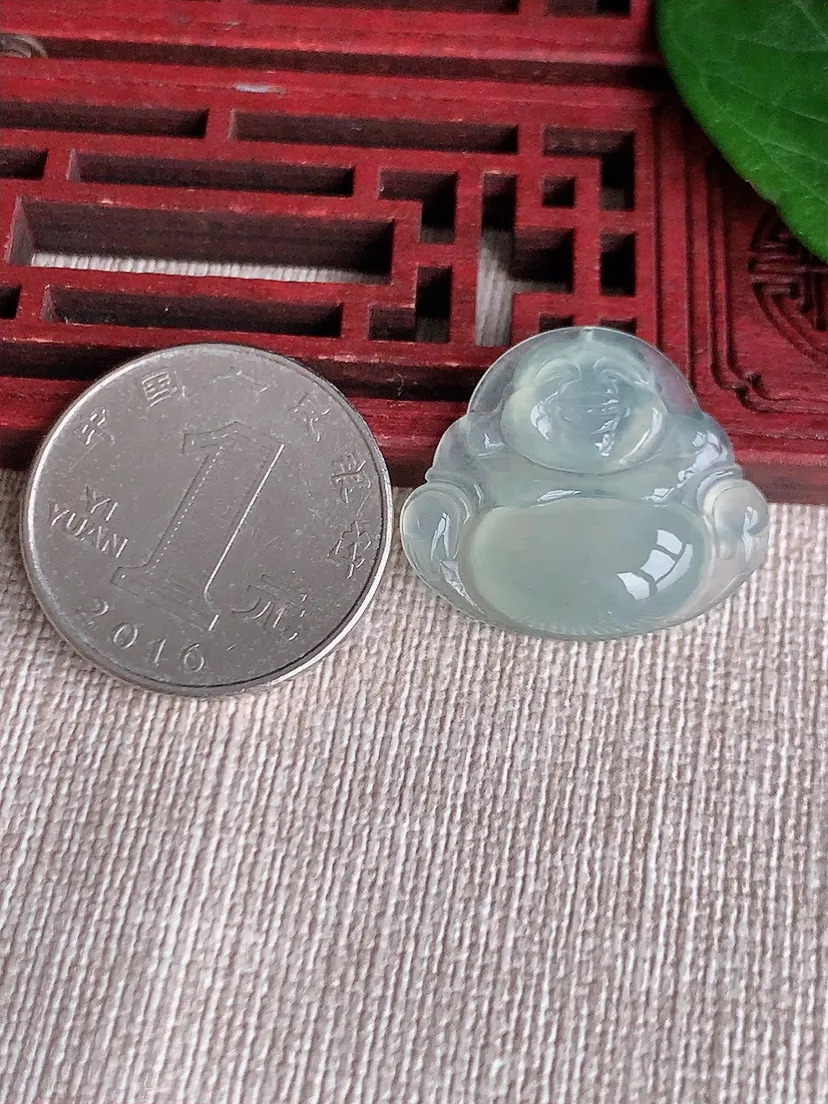 天然A货翡翠晴水佛公吊坠尺寸21.5×25×5.4m量3.70g 0510