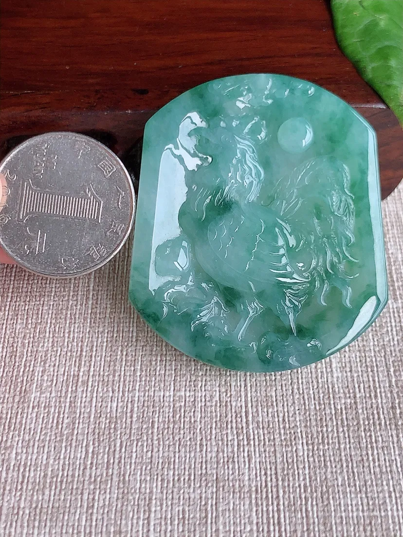 天然A货翡翠飘花生肖鸡吊坠尺寸51×43.2×5.7m量29.14g 0511