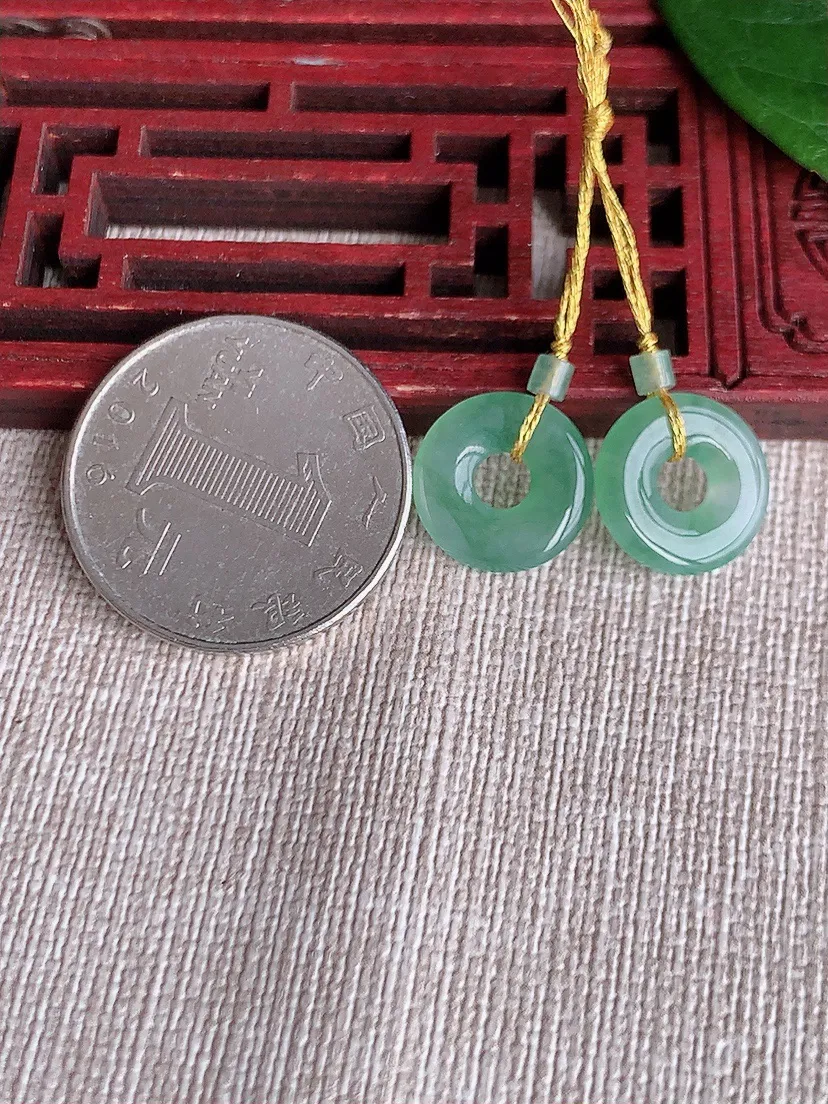 天然A货翡翠晴水平安环吊坠一对尺寸12.7×2.4m量1.82g 0511