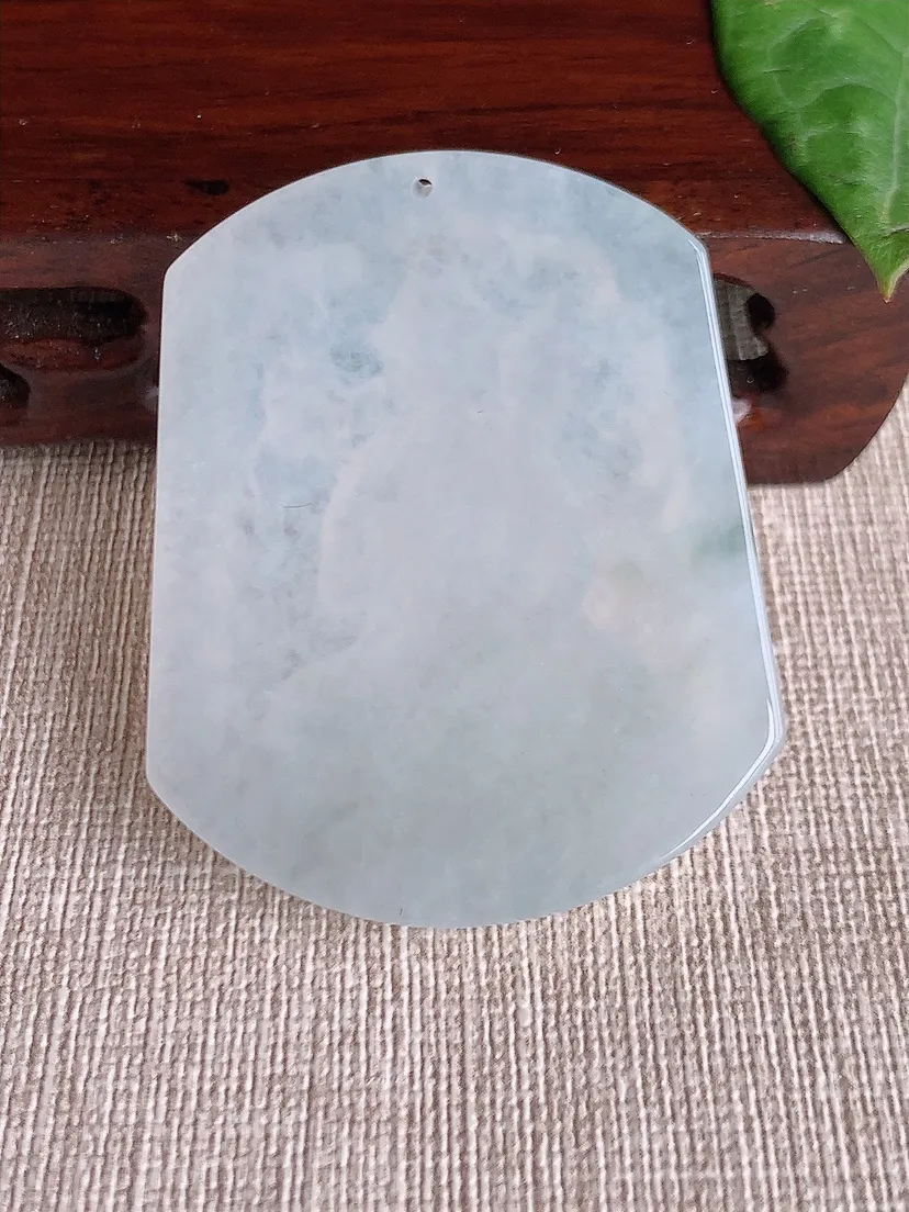 天然A货翡翠一刀切虚空藏菩萨吊坠尺寸50.7×40.7×5.7m量25.17g 0511