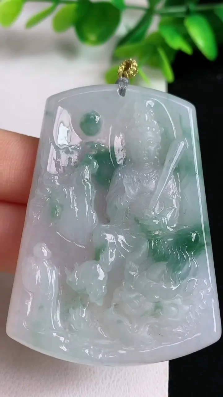 天然A货翡翠飘花文殊菩萨吊坠，尺寸58.3-42.5-5.7，重量:31.44g
5月11日