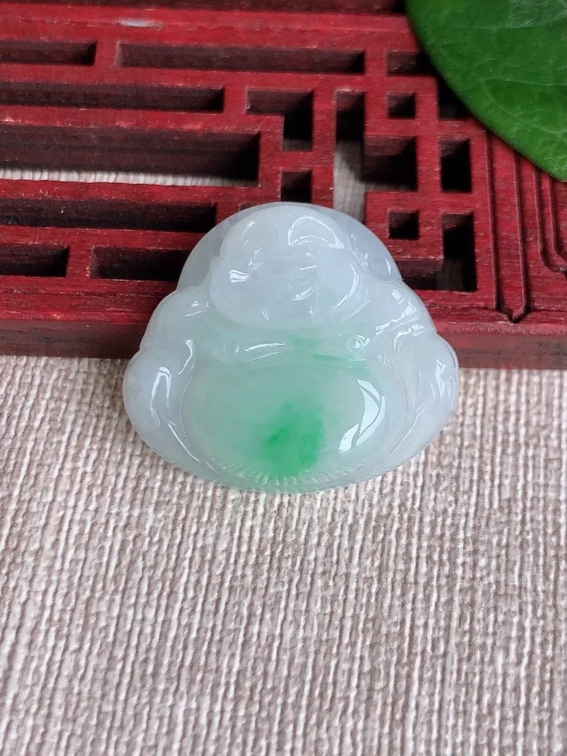 天然A货翡翠飘绿佛公吊坠尺寸22.3×25.7×6.4m量6.00g 0511