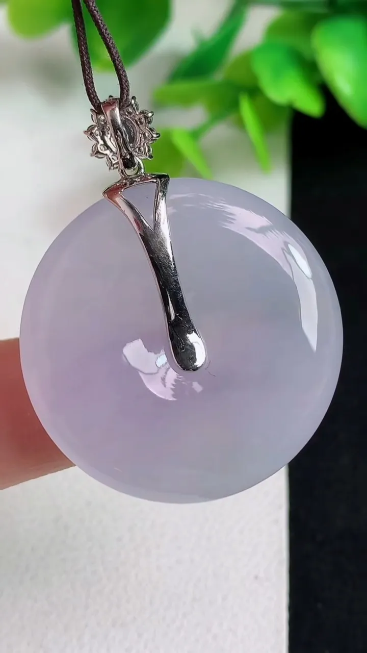 天然A货翡翠紫罗兰平安扣吊坠，尺寸29.7-5.5，重量:11.21g
5月11日