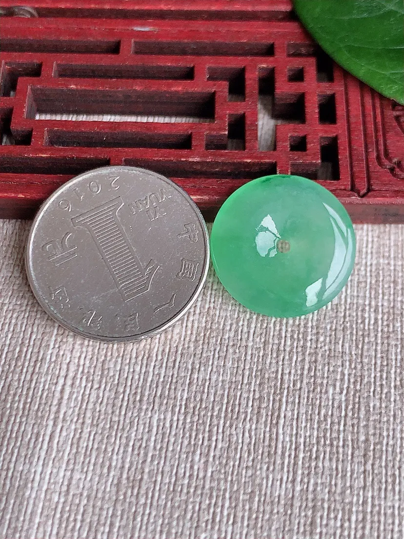 天然A货翡翠晴绿平安扣吊坠尺寸19.5×4m量3.12g 0511