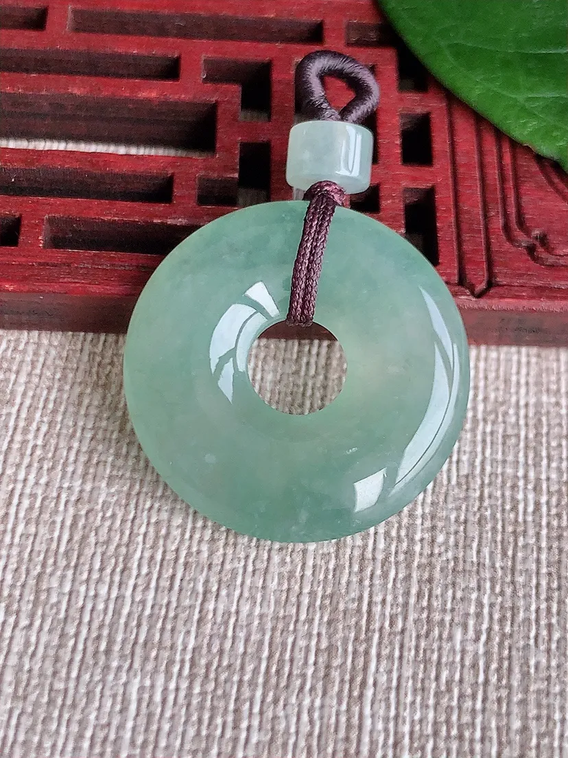 天然A货翡翠晴底平安环吊坠尺寸25.6×4.3m量5.82g 0511
