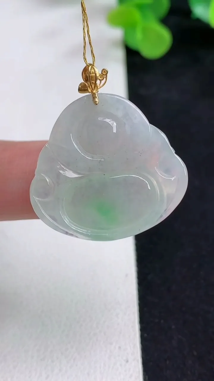 天然A货翡翠佛公吊坠，尺寸25-27.2-6.3，重量:7.11g
5月12日