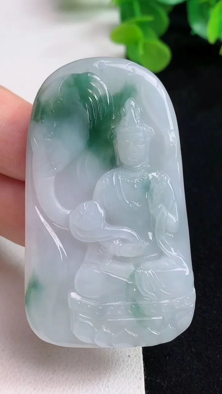 天然A货翡翠飘花普贤菩萨吊坠，尺寸61.6-35.6-5.2，重量:27.35g
5月12日