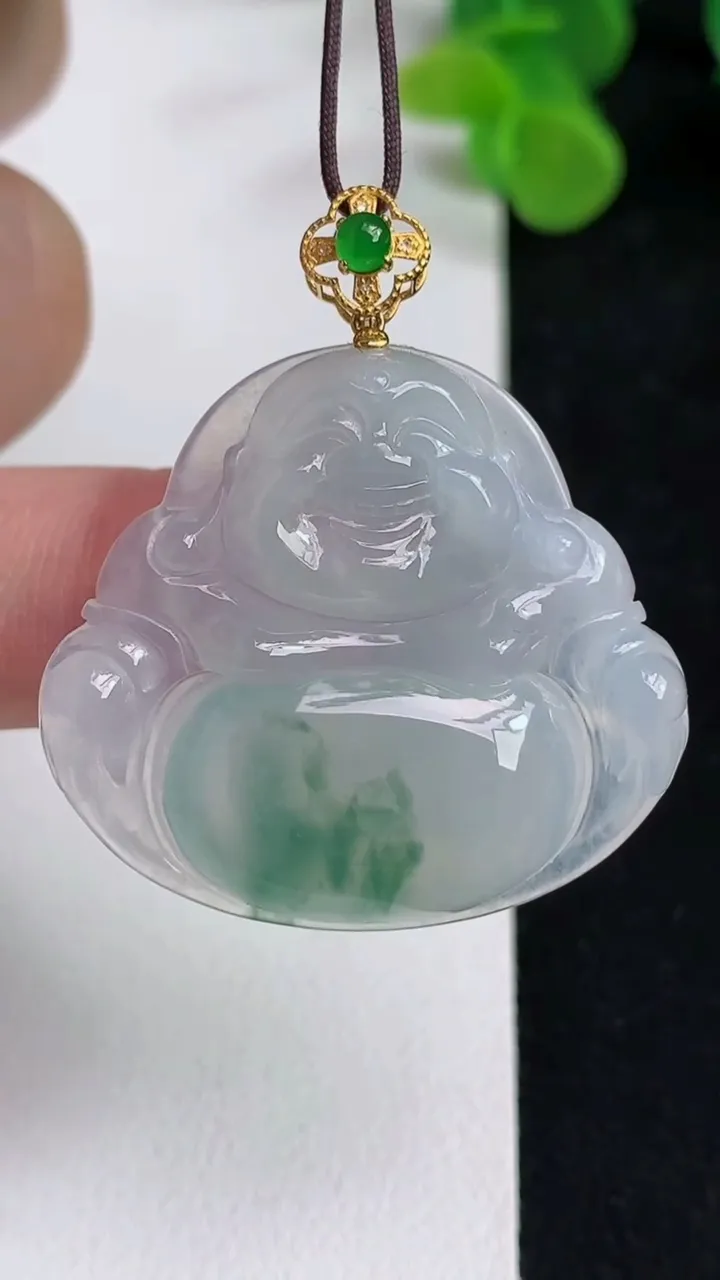 天然A货翡翠飘花佛公吊坠，尺寸30.3-34-5.8，重量:9.40g
5月12日