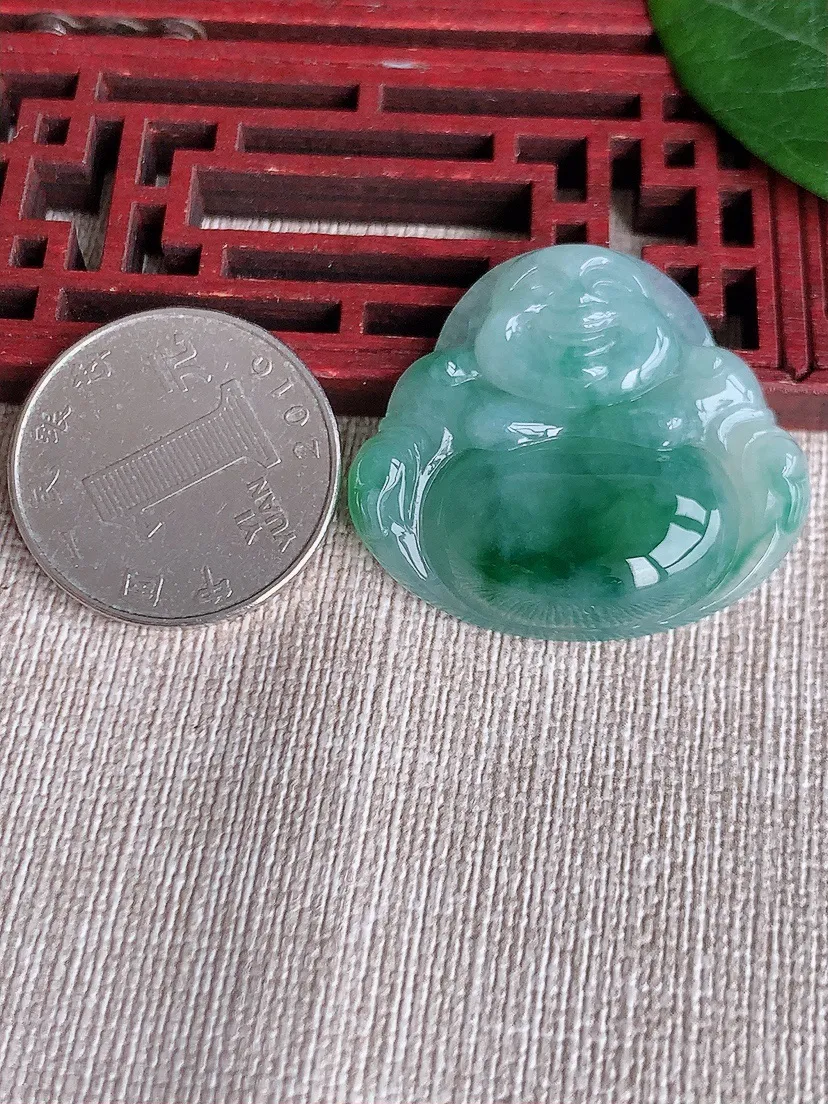 天然A货翡翠飘花佛公吊坠尺寸31×34.4×6.5m量10.66g 0511
