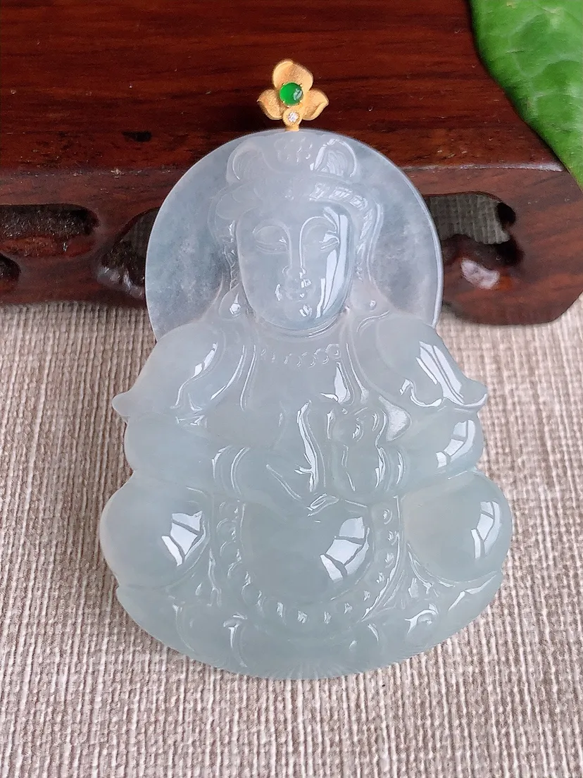 天然A货翡翠18K金扣头白月光观音吊坠尺寸60.3×53.3×39.2×6m量21.55g 0511