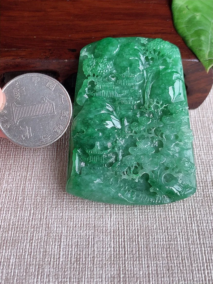 天然A货翡翠冰润满绿意境山水牌吊坠 尺寸56.6×41.7×8.2m量39.28g 0511
