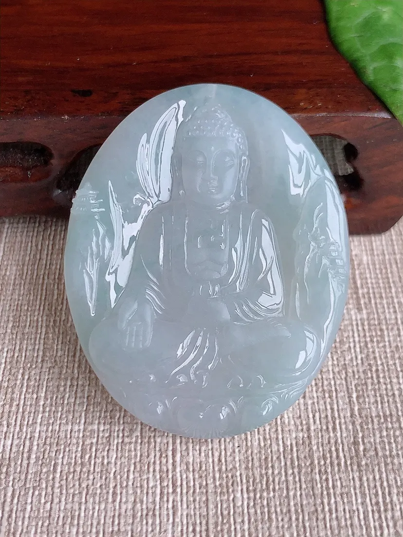 天然A货翡翠一刀切大日如来吊坠尺寸47.7×38×5.4m量21.63g 0511