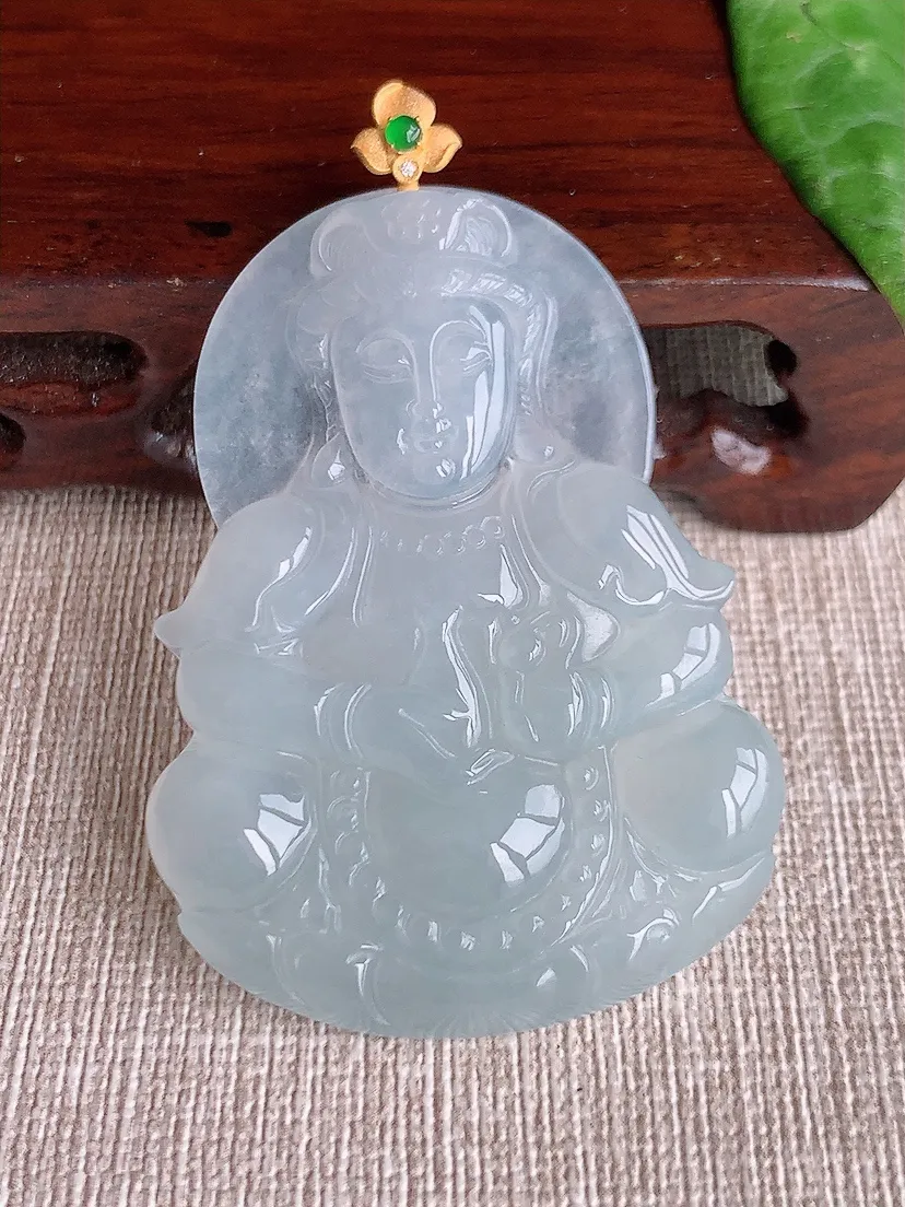 天然A货翡翠18K金扣头白月光观音吊坠尺寸60.3×53.3×39.2×6m量21.55g 0511