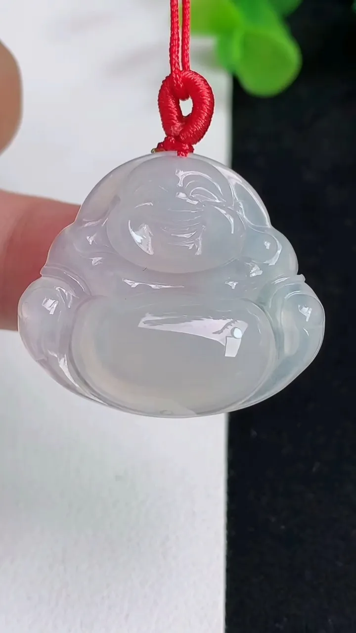 天然A货翡翠白冰佛公吊坠，尺寸25.8-30-6，重量:6.88g
5月12日