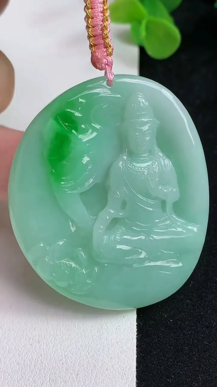 天然A货翡翠普贤菩萨吊坠，尺寸48-41.3-6.2，重量:26.27g
5月12日