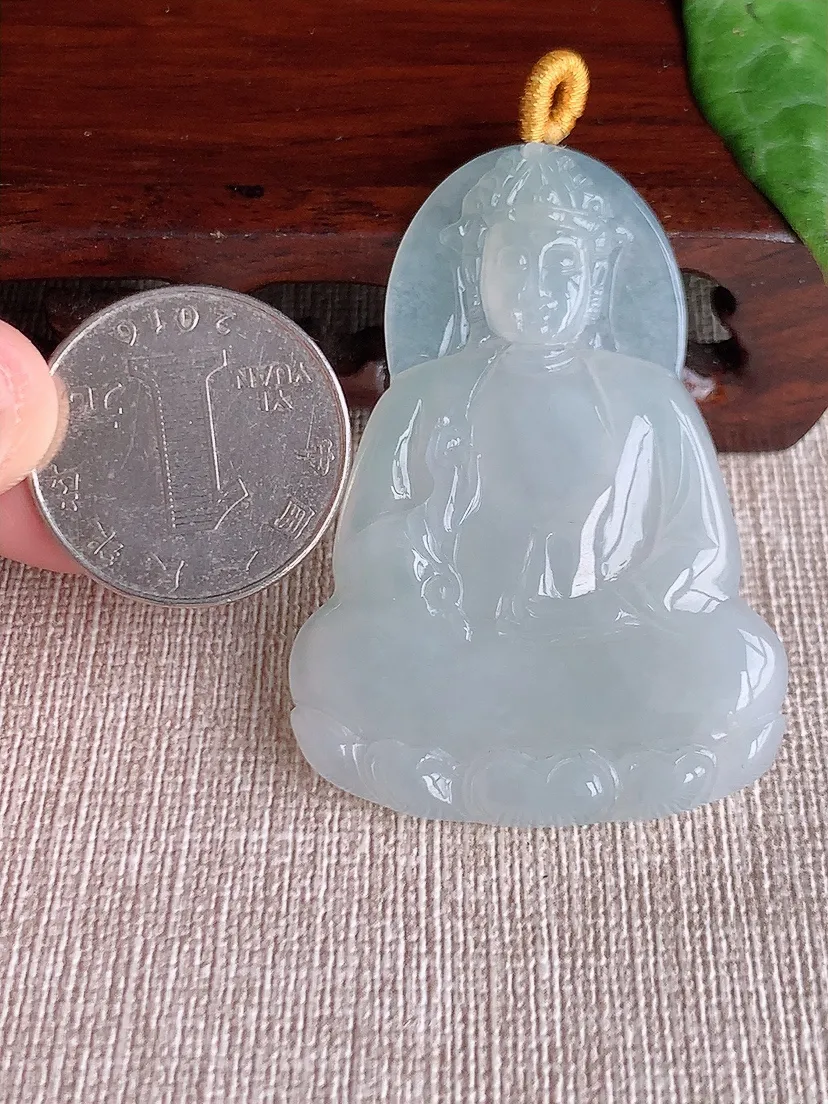 天然A货翡翠素衣观音吊坠尺寸52.7×37.2×5m量15.83g 0511