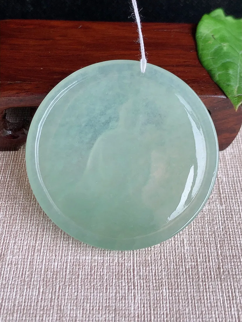 天然A货翡翠晴绿大势至菩萨吊坠尺寸55.7×5.2m量33.16g 0511