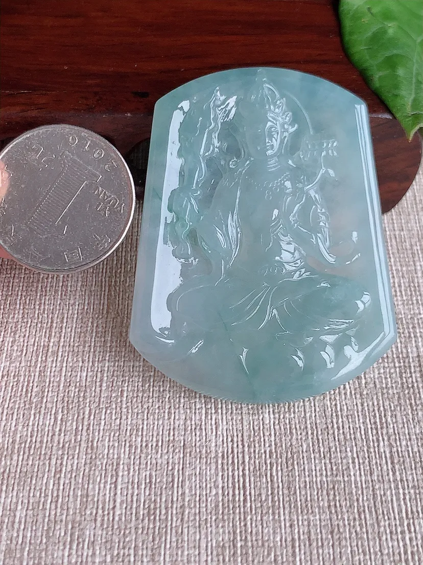 天然A货翡翠飘花虚空藏菩萨吊坠尺寸56.2×43.4×5.8m量29.82g 0511