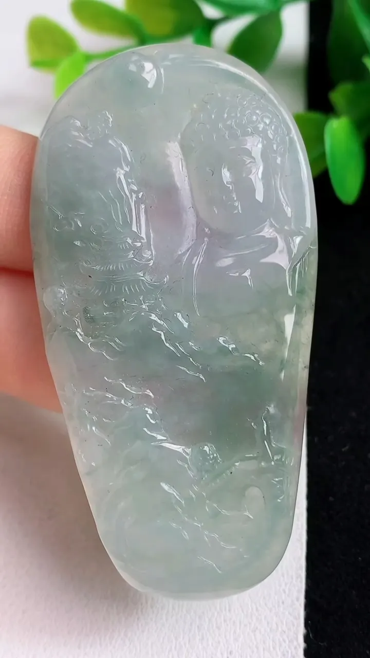 天然A货翡翠山水佛头吊坠，尺寸62.3-32.8-4.8，重:22.65g
5月12日