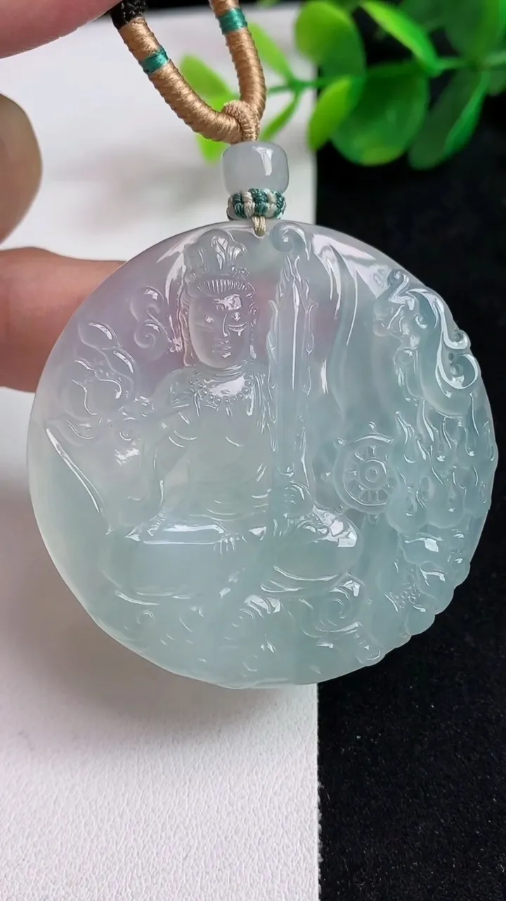 天然A货翡翠白冰虚空藏观音菩萨吊坠，尺寸51-5，重量:34.36g
5月13日