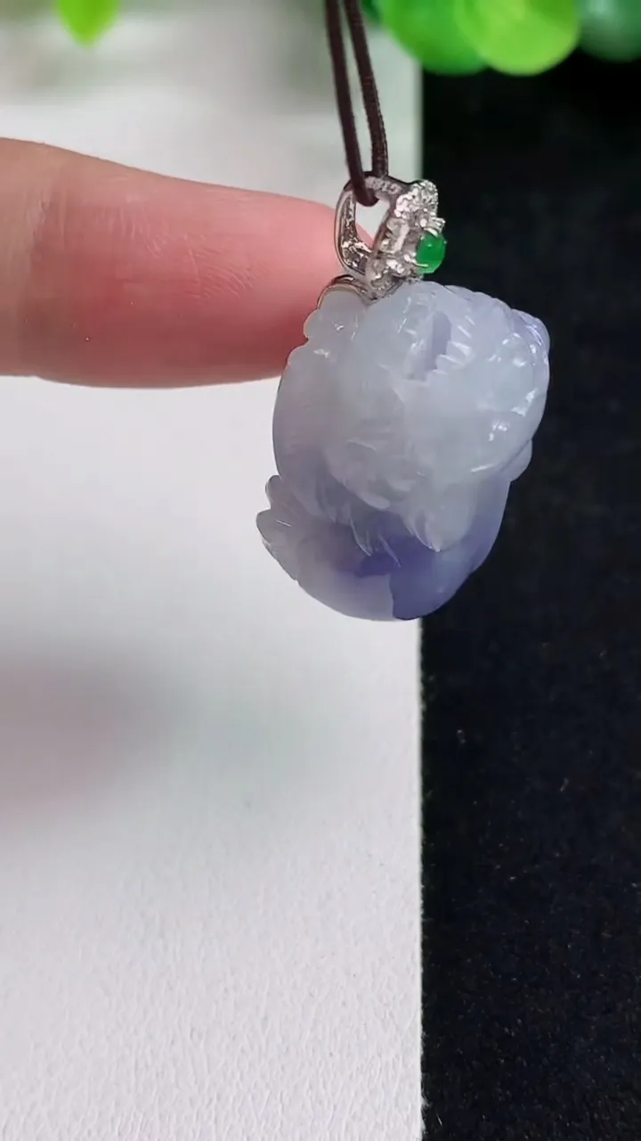 天然A货翡翠k金紫罗兰貔貅吊坠，尺寸28-19-14.3，重量:15.96g
5月13日